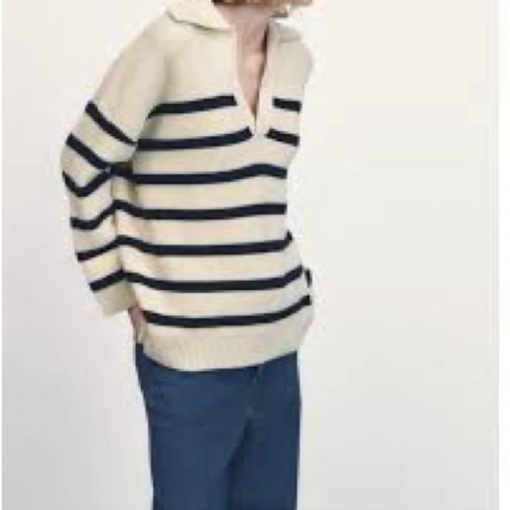 Zara Ecru V-Neck Polo Sweater in Cream and Black Stripes - Picture 3 of 5